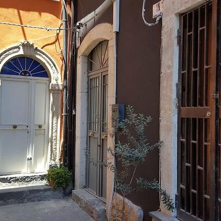 דירות קטאניה Il Pozzo Di Santa Teresa מראה חיצוני תמונה